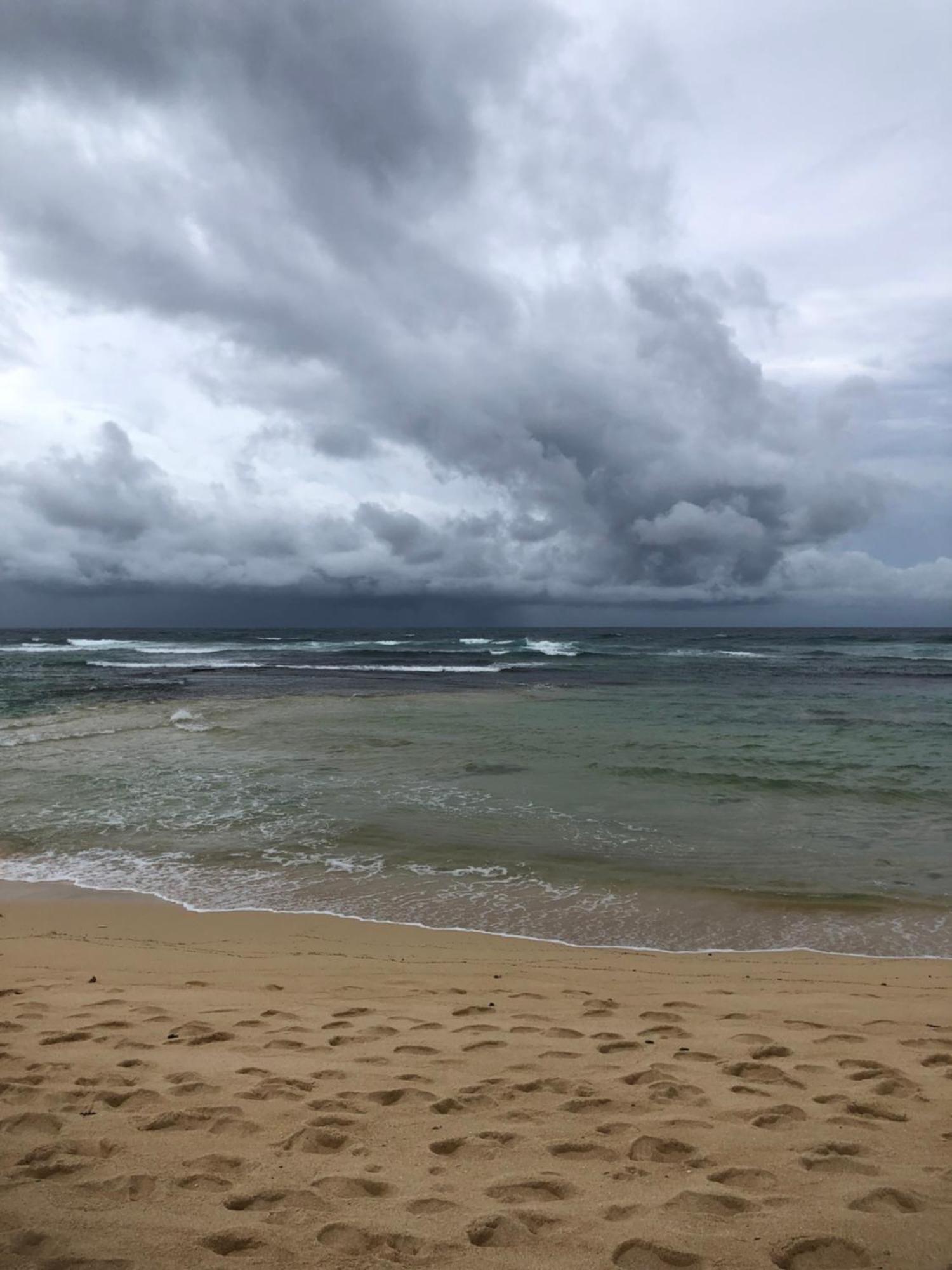 Traditional Private Guesthouse In Patar Beach Bolinao Εξωτερικό φωτογραφία